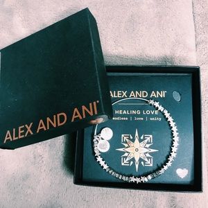 Alex And Ani. Star bracelet ⭐️⭐️⭐️